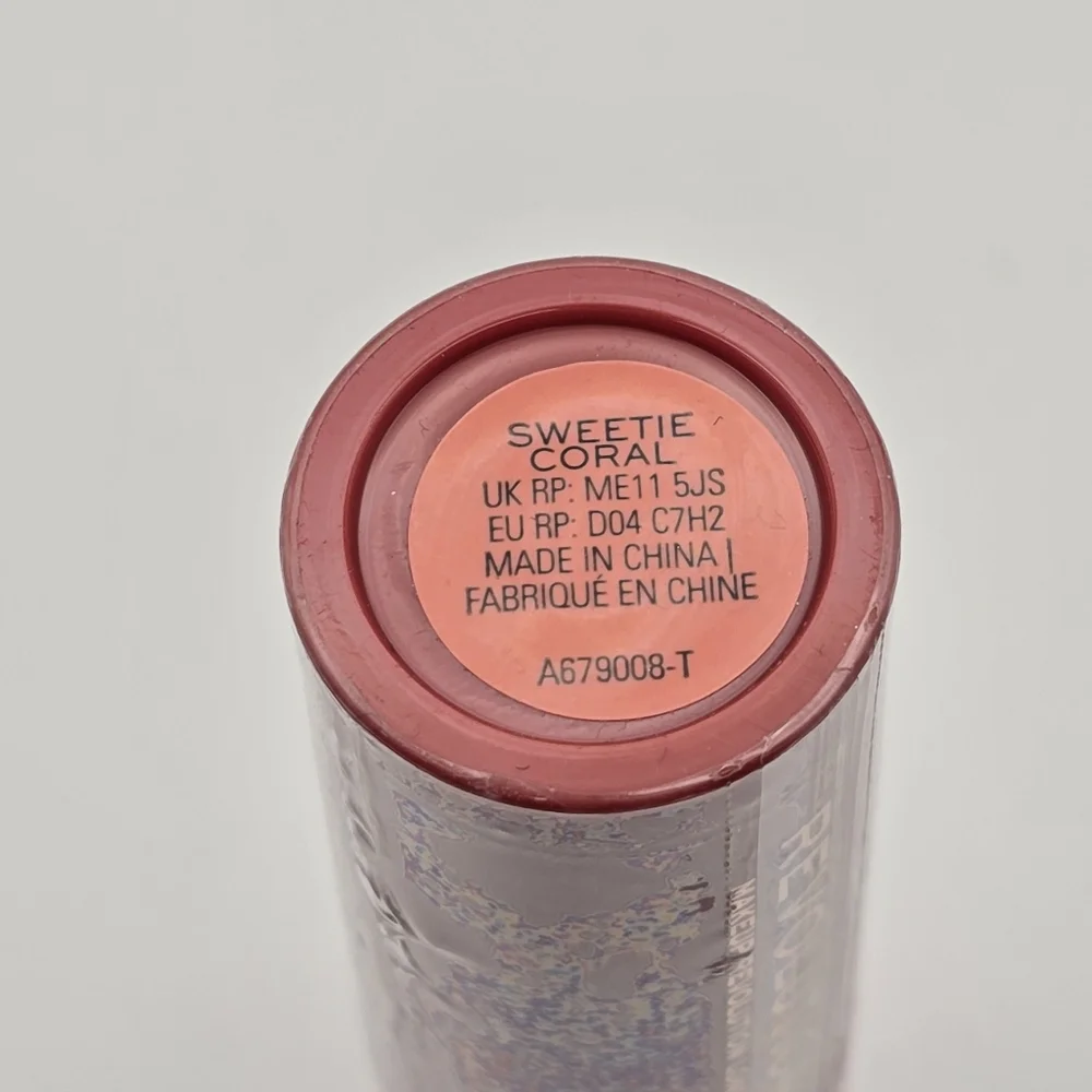 Makeup Revolution Pout Tint Lip Gloss Moisturizing Effect Sweetie Coral